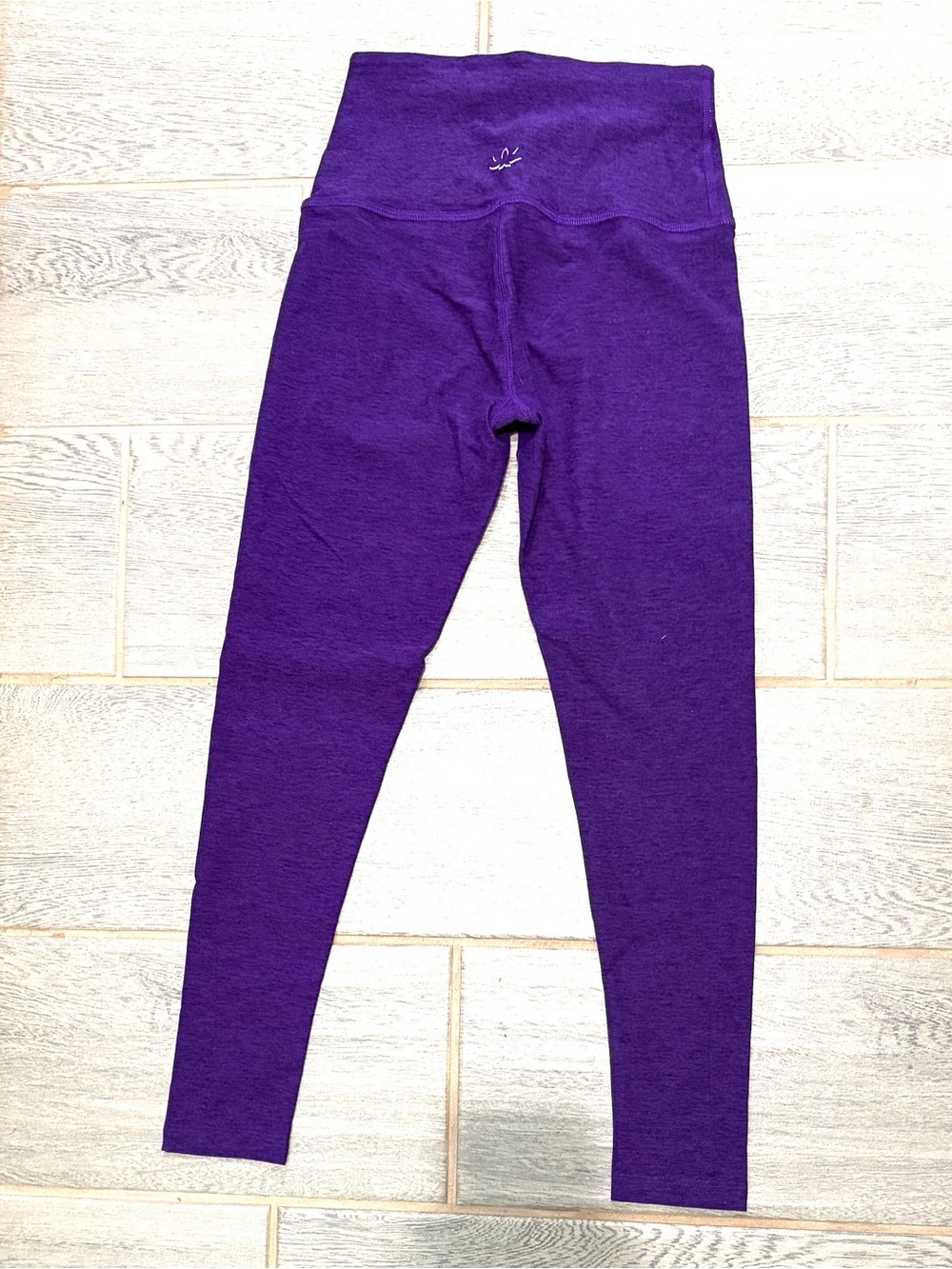 Beyond Yoga purple leggings